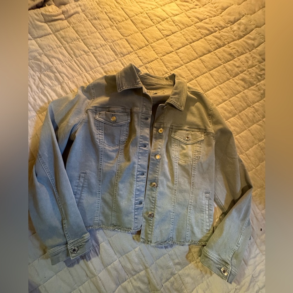 NWOT Maurice’s Mint Green Cropped Frayed hem Denim Jacket